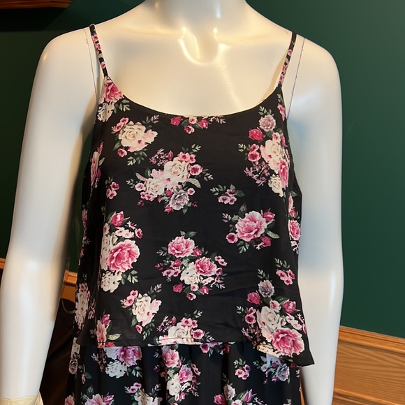 Cloud Sky Spaghetti Strap Floral Print Dress - Picture 2 of 8